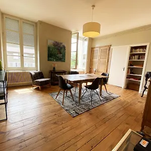 Appartement Chez Catherine 1 A 6 Personnes Calme Et Chaleureux En Centre, Issoire